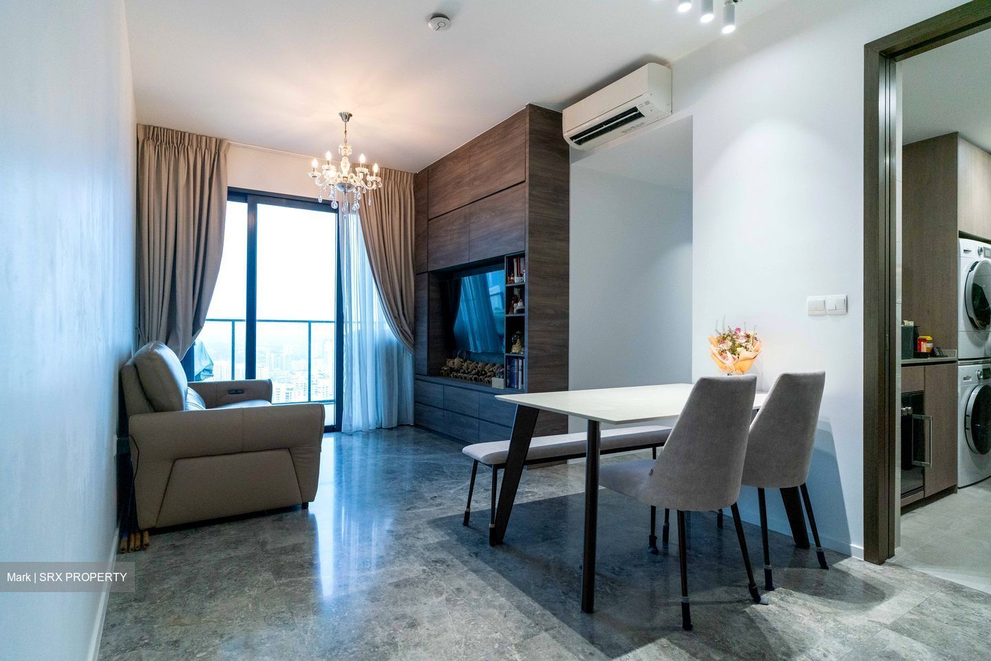 Avenue South Residence (D3), Apartment #558428791